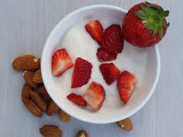 Understanding the Role of Algae in Almond Milk Yogurt